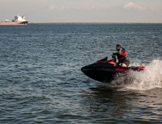 paseo en moto de agua